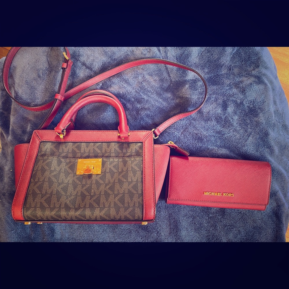 Michael Kors Crossbody Bag & Wallet
